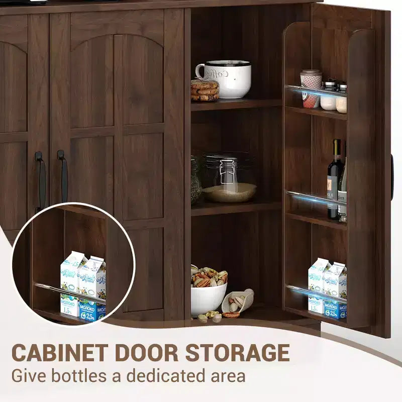 Armoire de cuisine haute noire / marron / blanche avec portes vitrées et station de recharge, simple